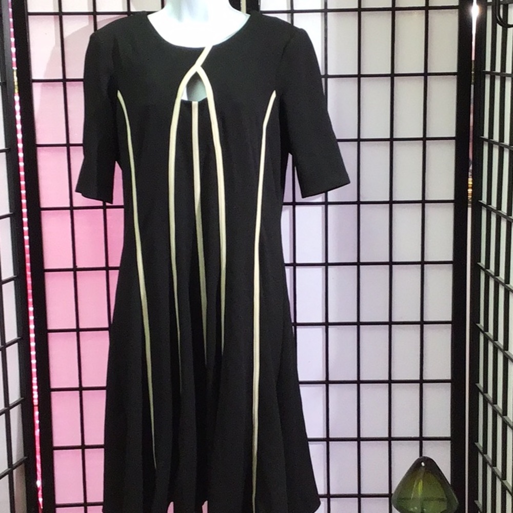 🌹Danny & Nicole Elegant Dress Size 12🌹 NWOT